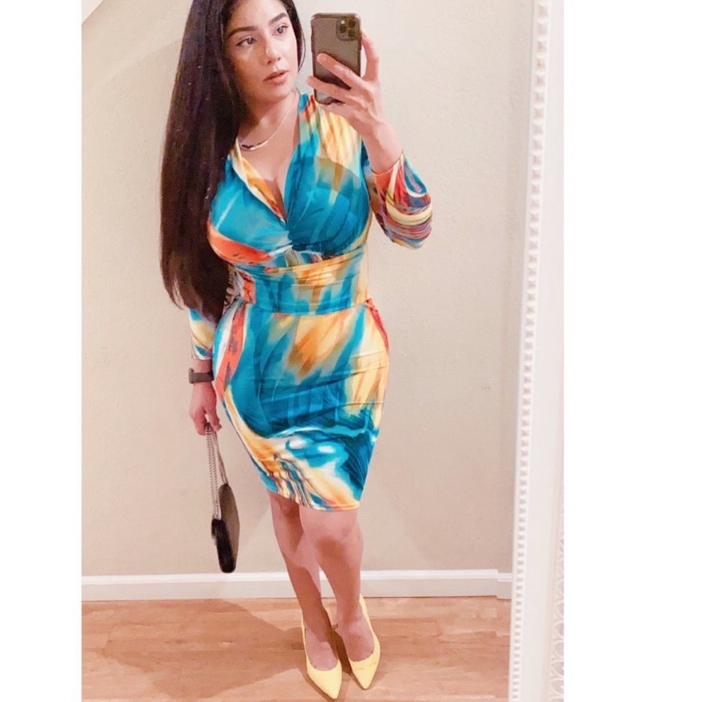 Fashion Nova, midi V neck multi color dress.